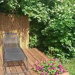 With Private Terrace And Sound System Under The Jasmine Butas *