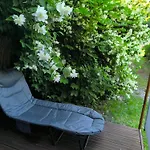Butas With Private Terrace And Sound System Under The Jasmine Palanga