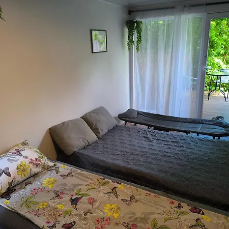 Apartment With Private Terrace And Sound System Under The Jasmine *