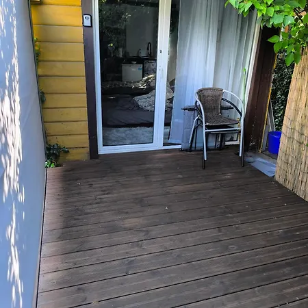 With Private Terrace And Sound System Under The Jasmine Appartement *
