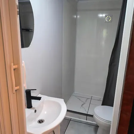 Appartement With Private Terrace And Sound System Under The Jasmine