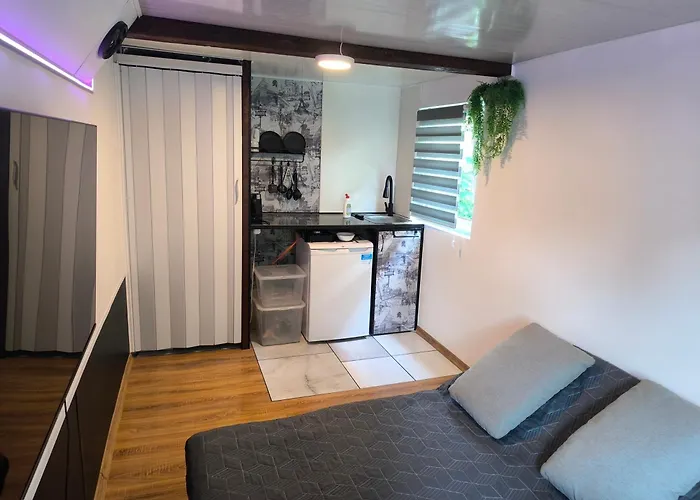 아파트 With Private Terrace And Sound System Under The Jasmine