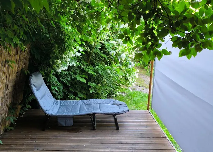 With Private Terrace And Sound System Under The Jasmine 아파트 *