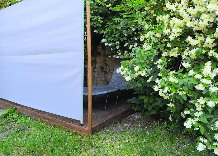 With Private Terrace And Sound System Under The Jasmine * 팔랑가