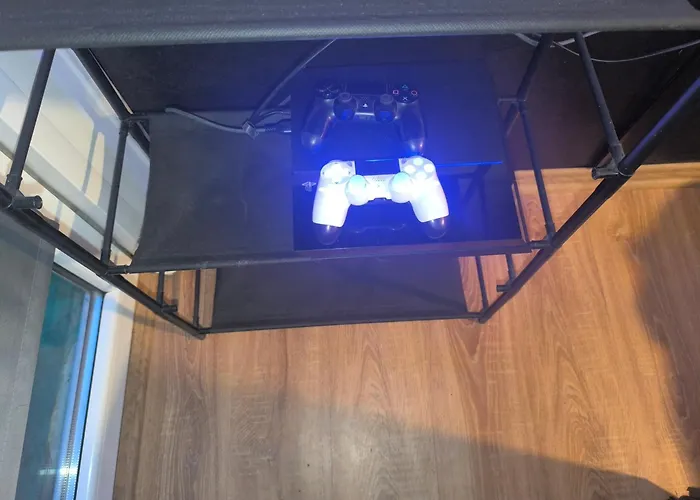 With Private Terrace And Sound System Under The Jasmine *